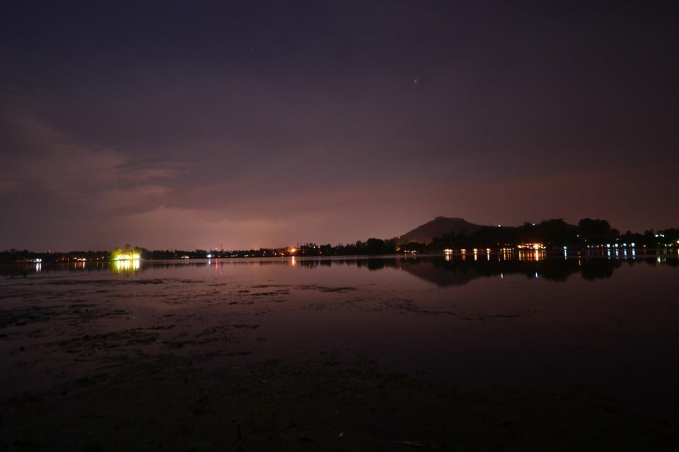 Houseboat Lily Of Nageen Srīnagar Buitenkant foto